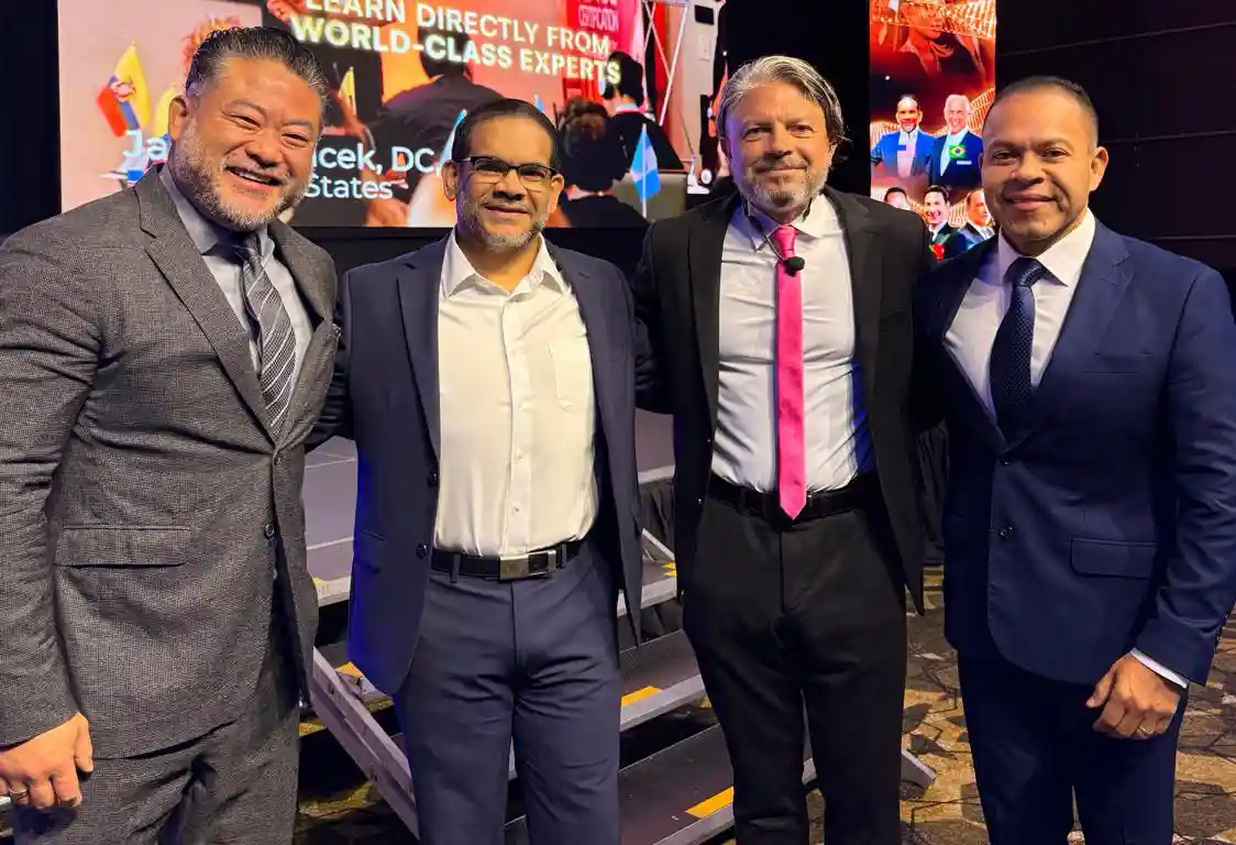 Dr. Christopher Walker with international medical professionals during ISSCA Global Training conference on regenerative medicine