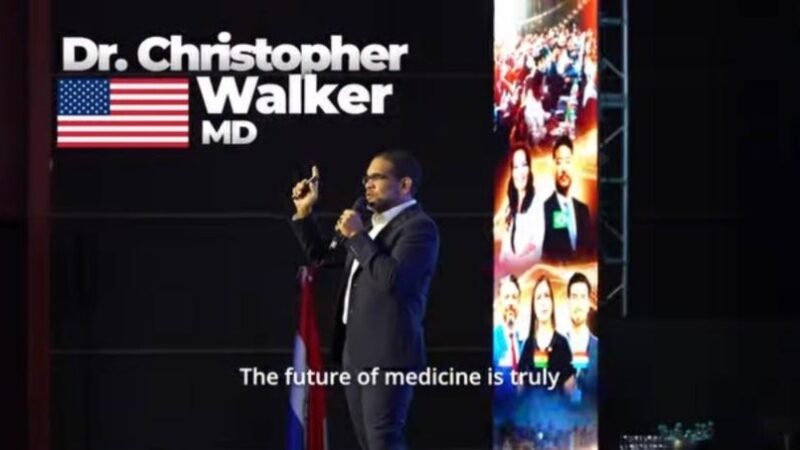 Dr. Christopher Walker speaking during ISSCA regenerative medicine training session