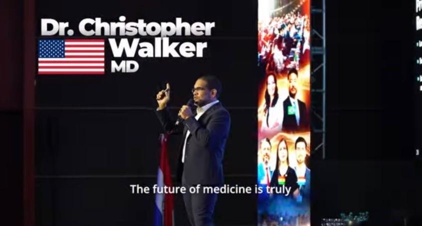 Dr. Christopher Walker speaking during ISSCA regenerative medicine training session
